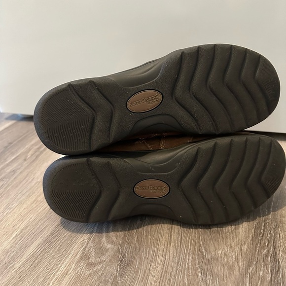 Earth Origins Crowley Women’s Suede Ankle Boots - Picture 4 of 6